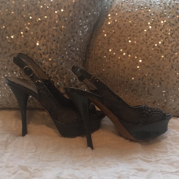 3 For $25 Latitude Femme Slingback Stilettos - Picture 3 of 4